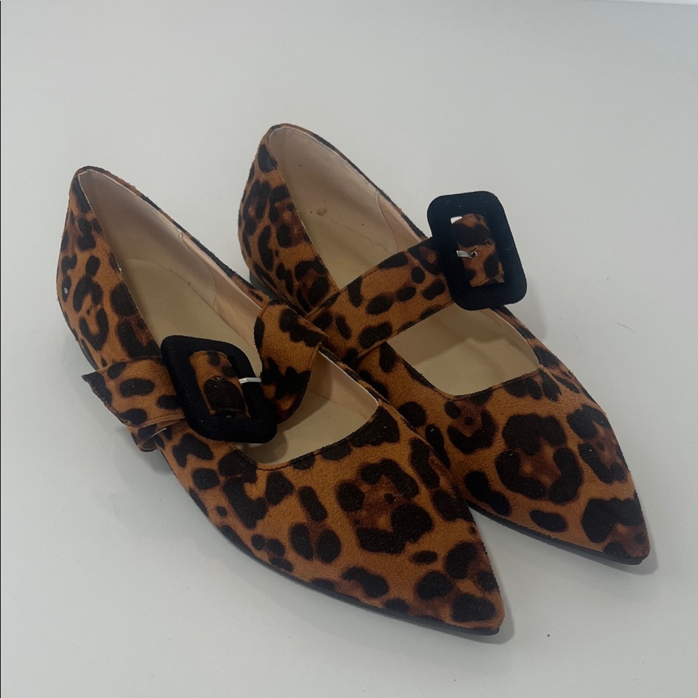 Leopard Print Women's Shoes with Black Buckle